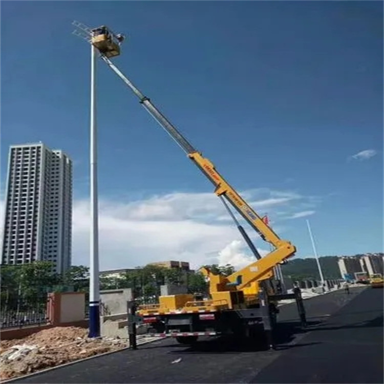 平阳县维修路灯的曲臂升降车出租