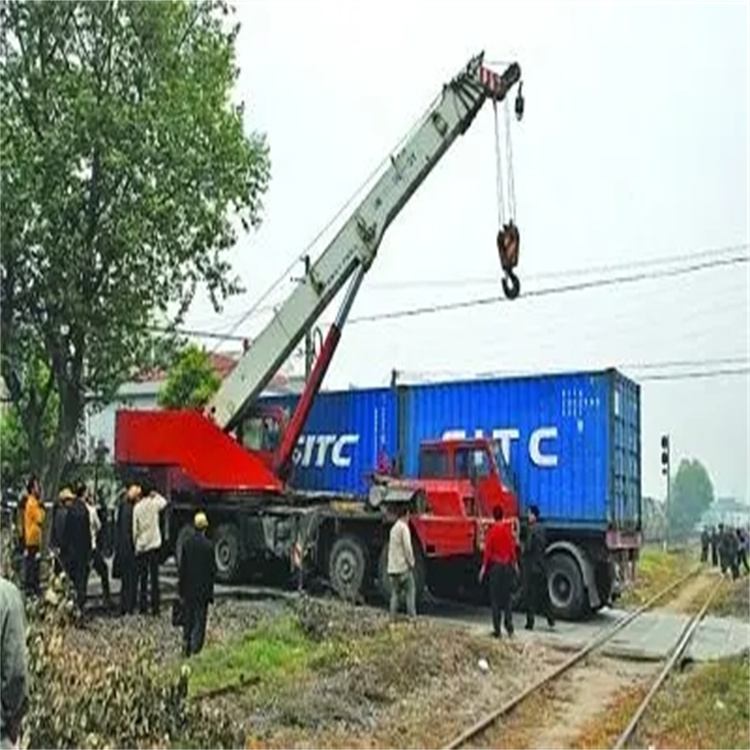 平阳县如何快速找到附近的吊车救援公司