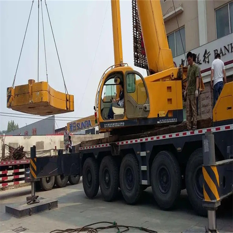 平阳县当地吊车出租|机器吊装|75吨|工厂搬迁服务